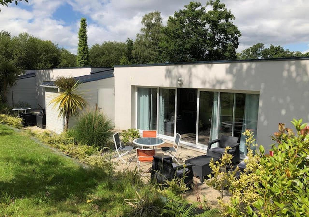 Les Cottages Du Golf Le Tronchet  Exterior photo